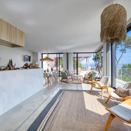Lujosa De Diseno Con Vistas A Sa Riera ベグール